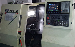 NC旋盤（YD-12）