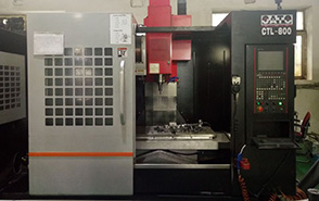 縦マシニングセンタ1